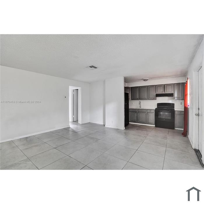 5310 NW 18th Pl
